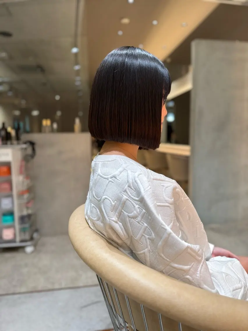ショート カット 縮毛矯正 トリートメント ‎🤍髪質改善‎🤍 レイヤーカット‎🤍のヘアスタイル