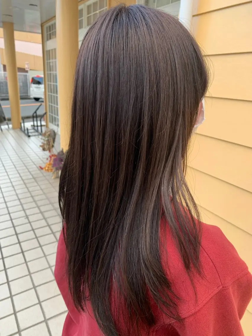 ロング チョコレートブラウン 月岡 愛心のヘアスタイル