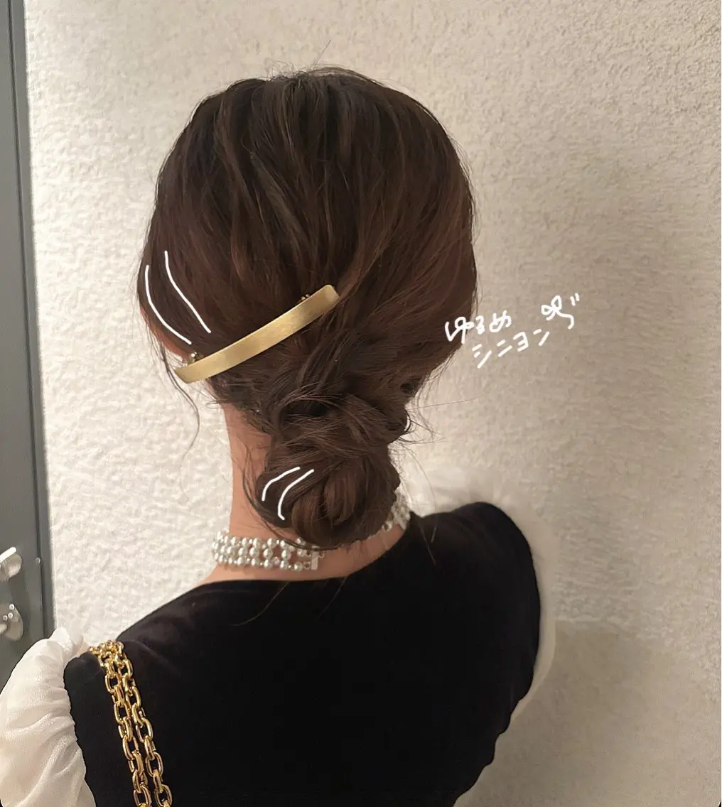 セミロング ヘアアレンジ ヘアセット regalo Acari🍎のヘアスタイル