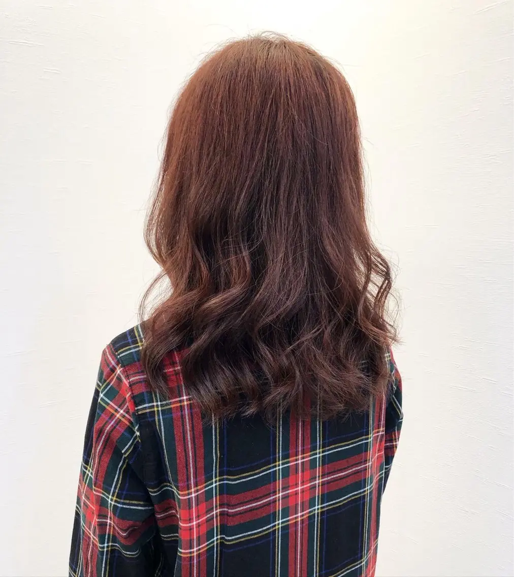 カラー ツノガイ エリのヘアスタイル