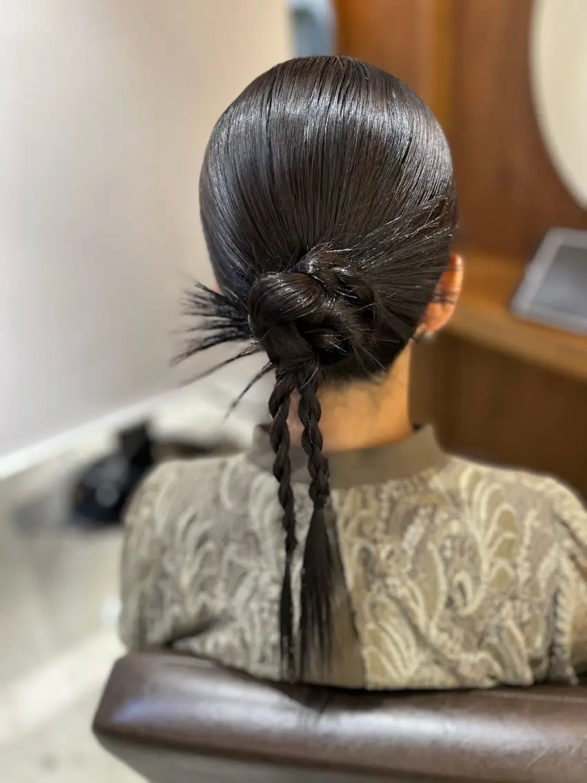 セミロング ヘアアレンジ ヘアセット Miku 🦔 / ヘアセットのヘアスタイル