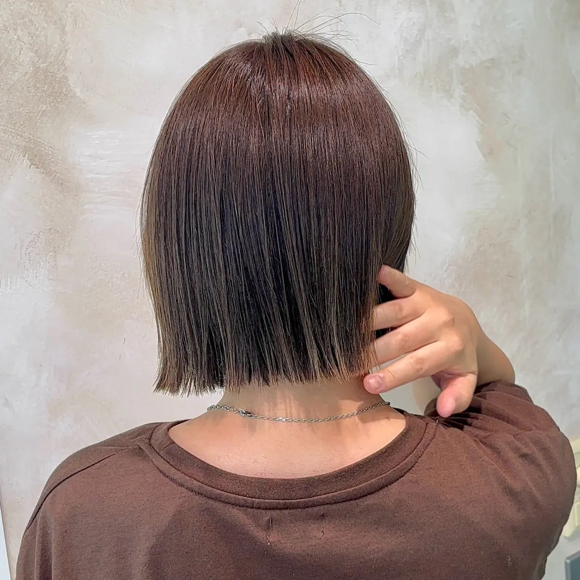 ミディアム ボブ カット ヘアカラー トリートメント 滋賀でレイヤーなら |吉村 友輝のヘアスタイル