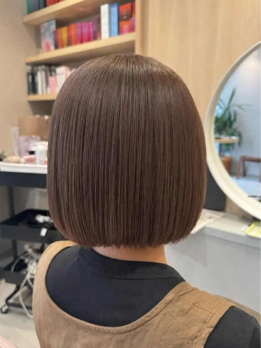 ショート カット ヘアカラー トリートメント 𝘀𝗮𝗲 ⑅*/ 艶髪/ショートボブのヘアスタイル