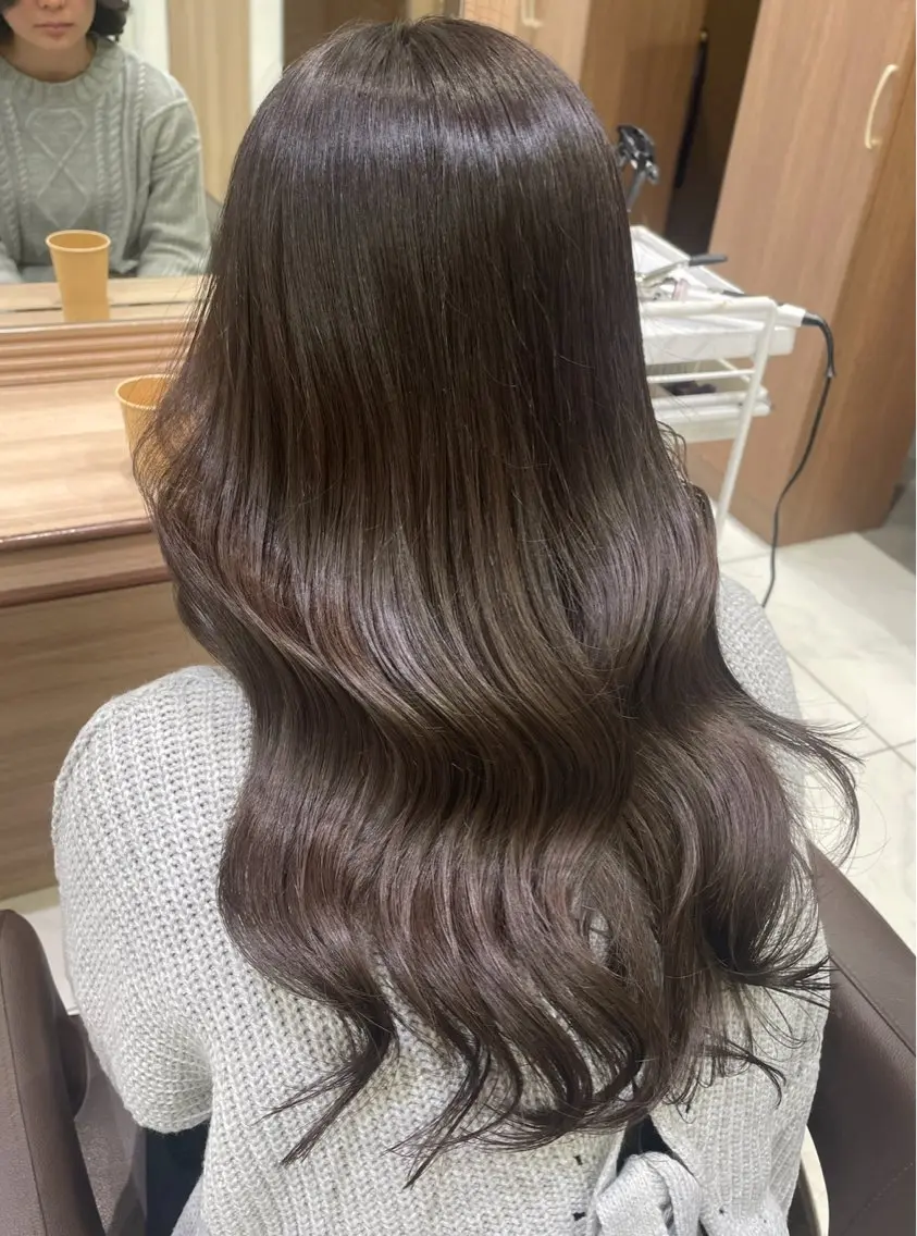 ロング カラー ヘアカラー 崎山 紗吏のヘアスタイル