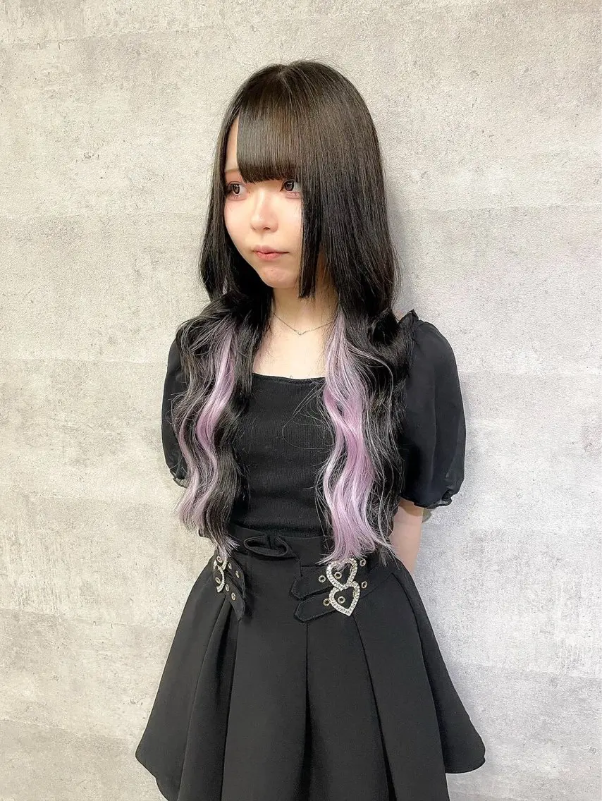 ✨プラチナ人毛シールエクステ20枚✨エクステ20枚でインナーカラーやデザインカラーっぽく♪の写真