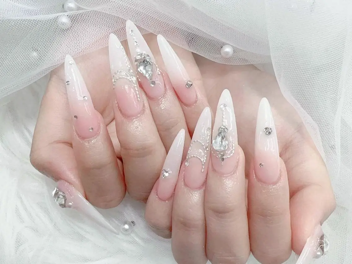 ネイル 長さ出し 韓国ネイル スカルプネイル ワンホンネイル ハンドネイル ハンドケア MUNI🎀  NAIL のネイルデザイン