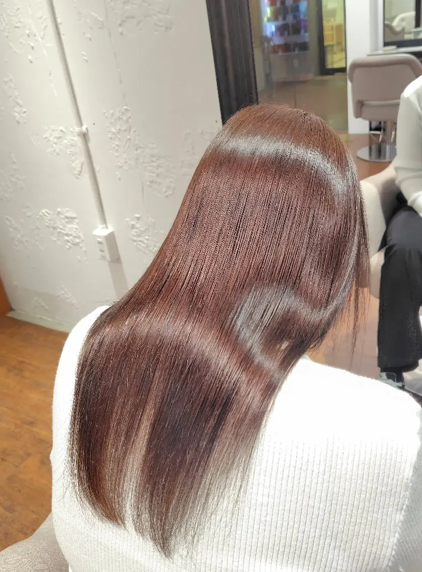 ロング カラー 小河 恵子のヘアスタイル