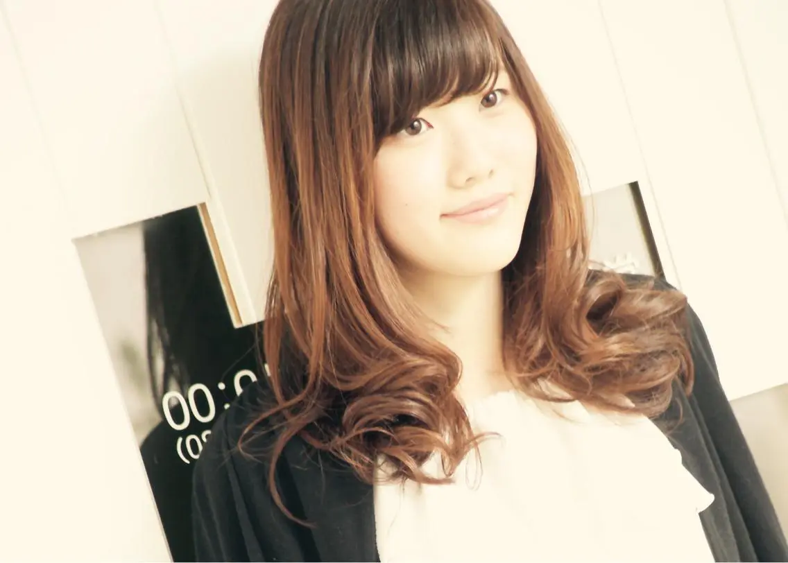 セミロング ロング カラー 大通り1番出口1分 髪質改善ヴィソップのヘアスタイル