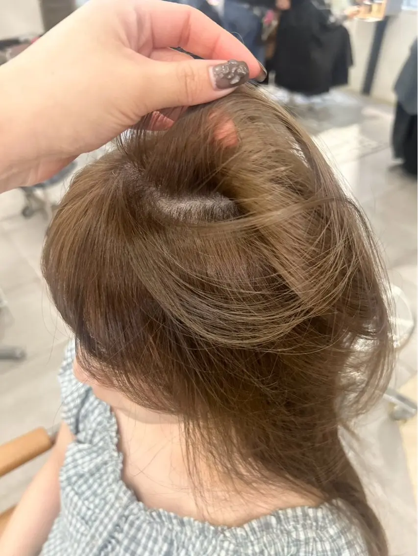 ロング カラー ベージュカラー ブリーチ ダブルカラー カット ヘアカラー オリーブカラー/ レイヤー/ ローレンのヘアスタイル