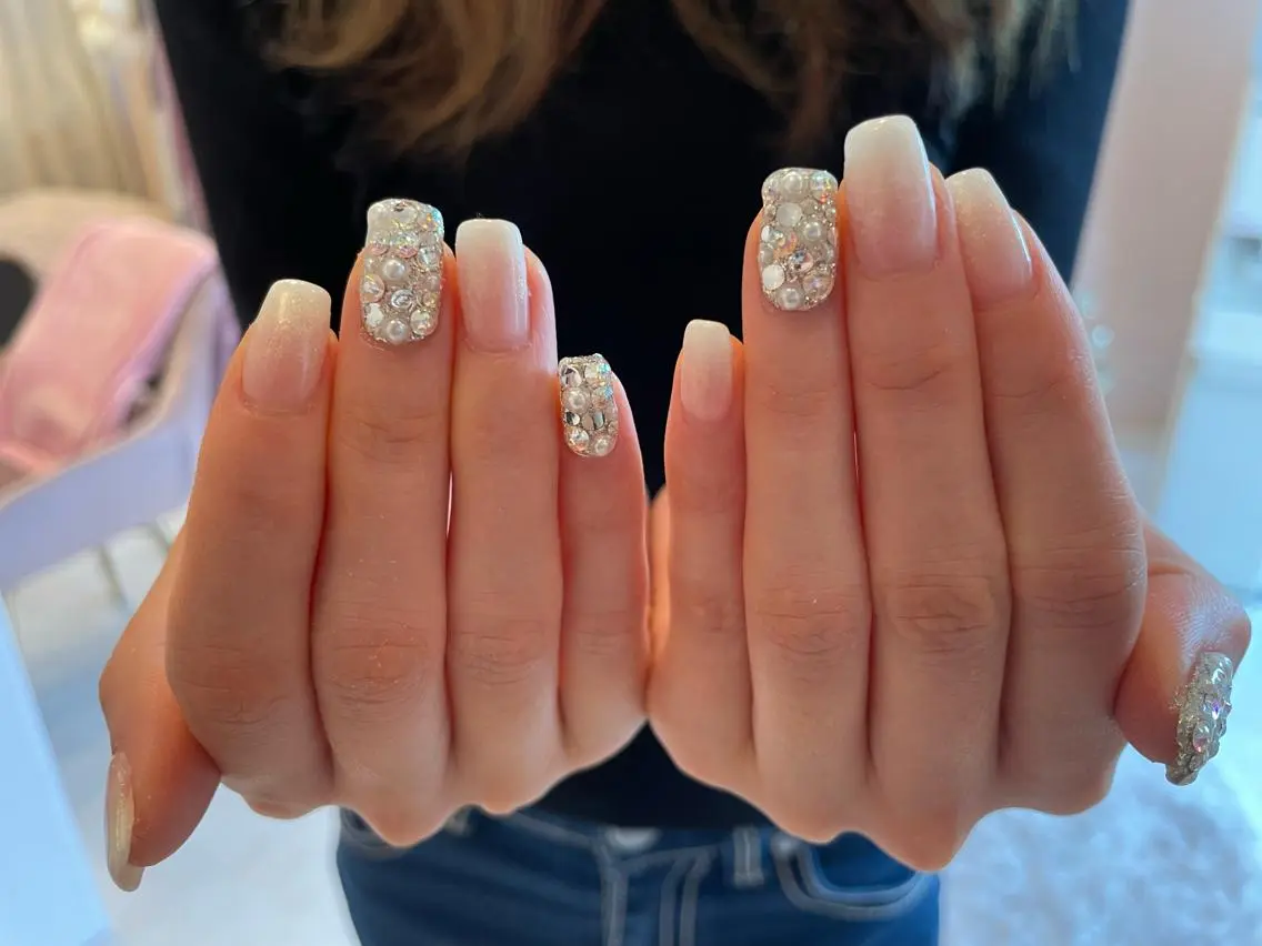ネイル ♡ビジュール♡ NAIL &まつ毛のマツエク・マツパデザイン