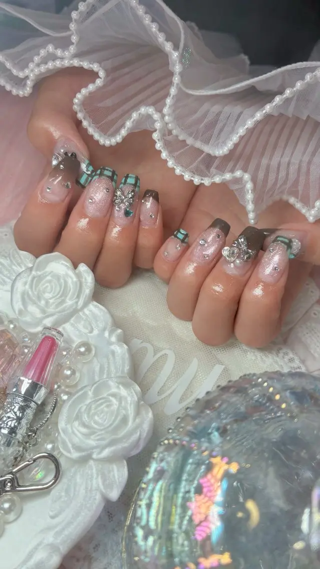 ネイル ハンドネイル mimi👑 kiyomiのネイルデザイン