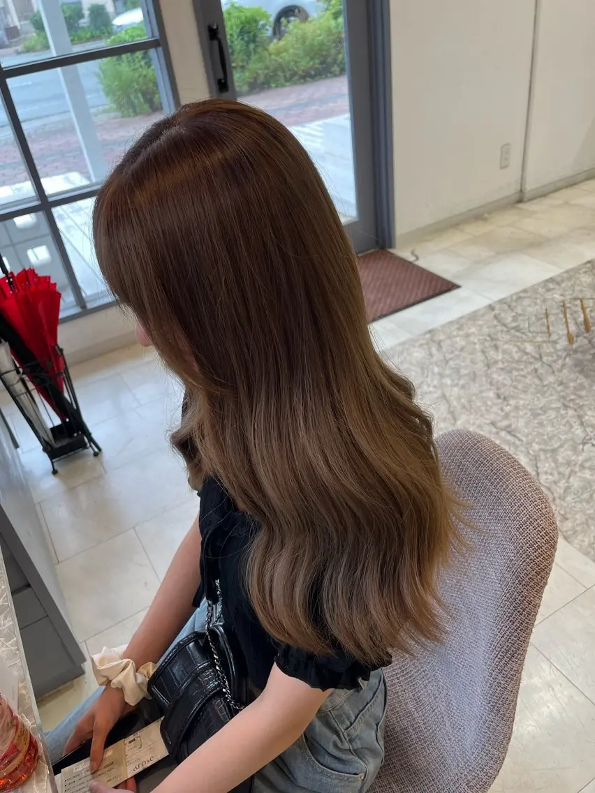 カラー MOMOKA /　Lapis今泉店のヘアスタイル