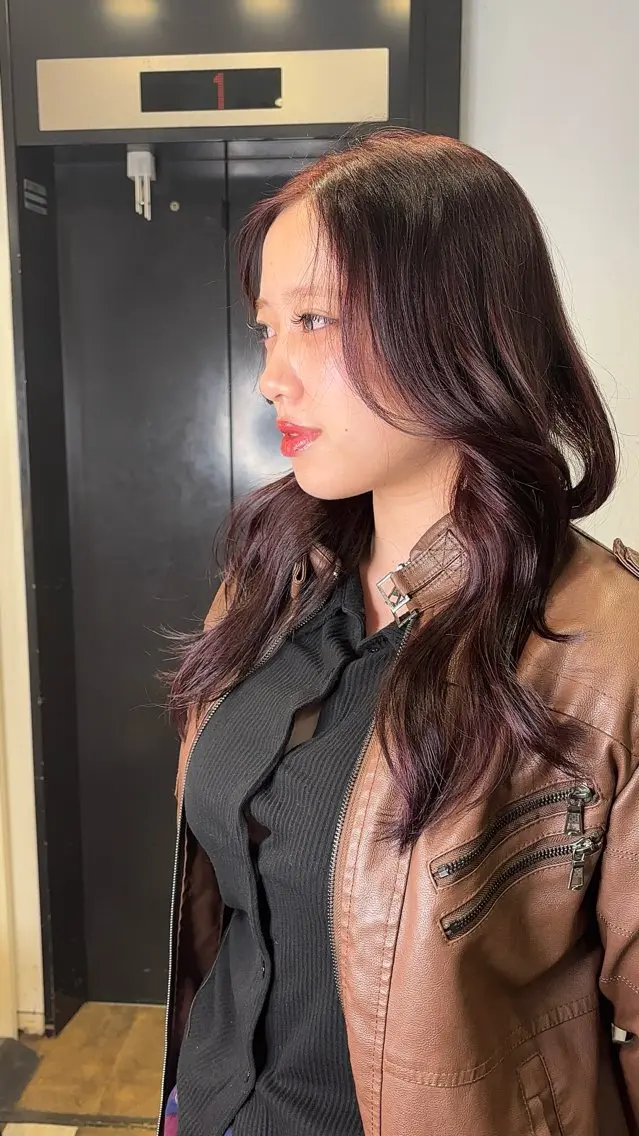 ロング カット ヘアカラー トリートメント 顔まわりレイヤー/諒 オリーブカラー/天神のヘアスタイル