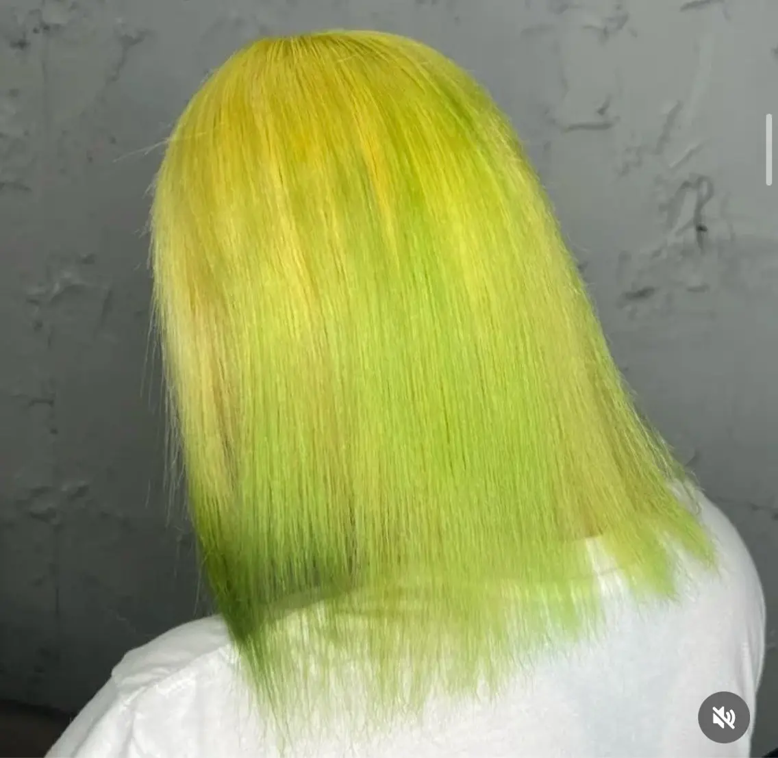 ミディアム 💚 AKI 💚のヘアスタイル
