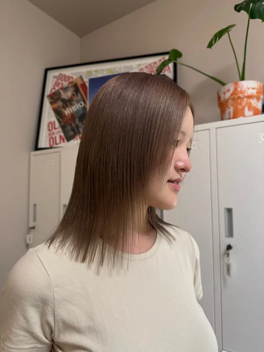 カラー ヘアカラー ハイトーンベージュ カラー/さら🎀のヘアスタイル