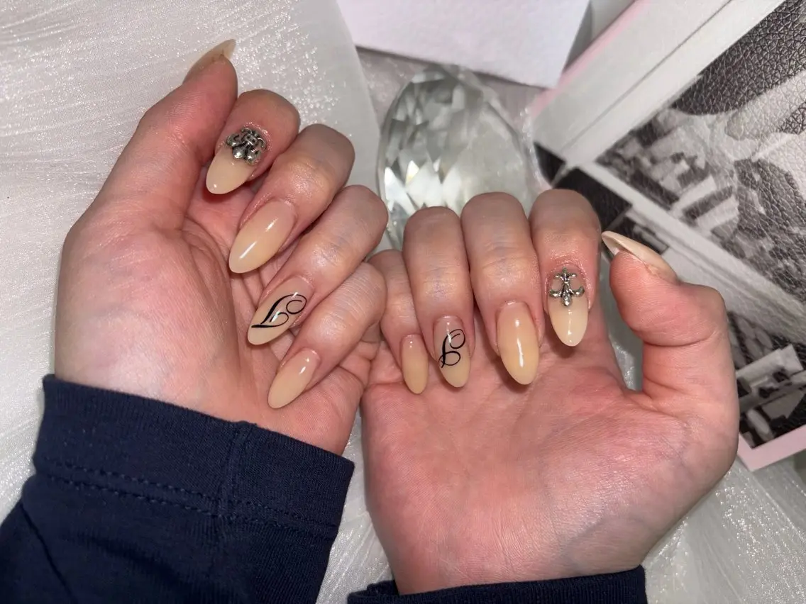 ネイル ハンドネイル Lafeli Nailのネイルデザイン
