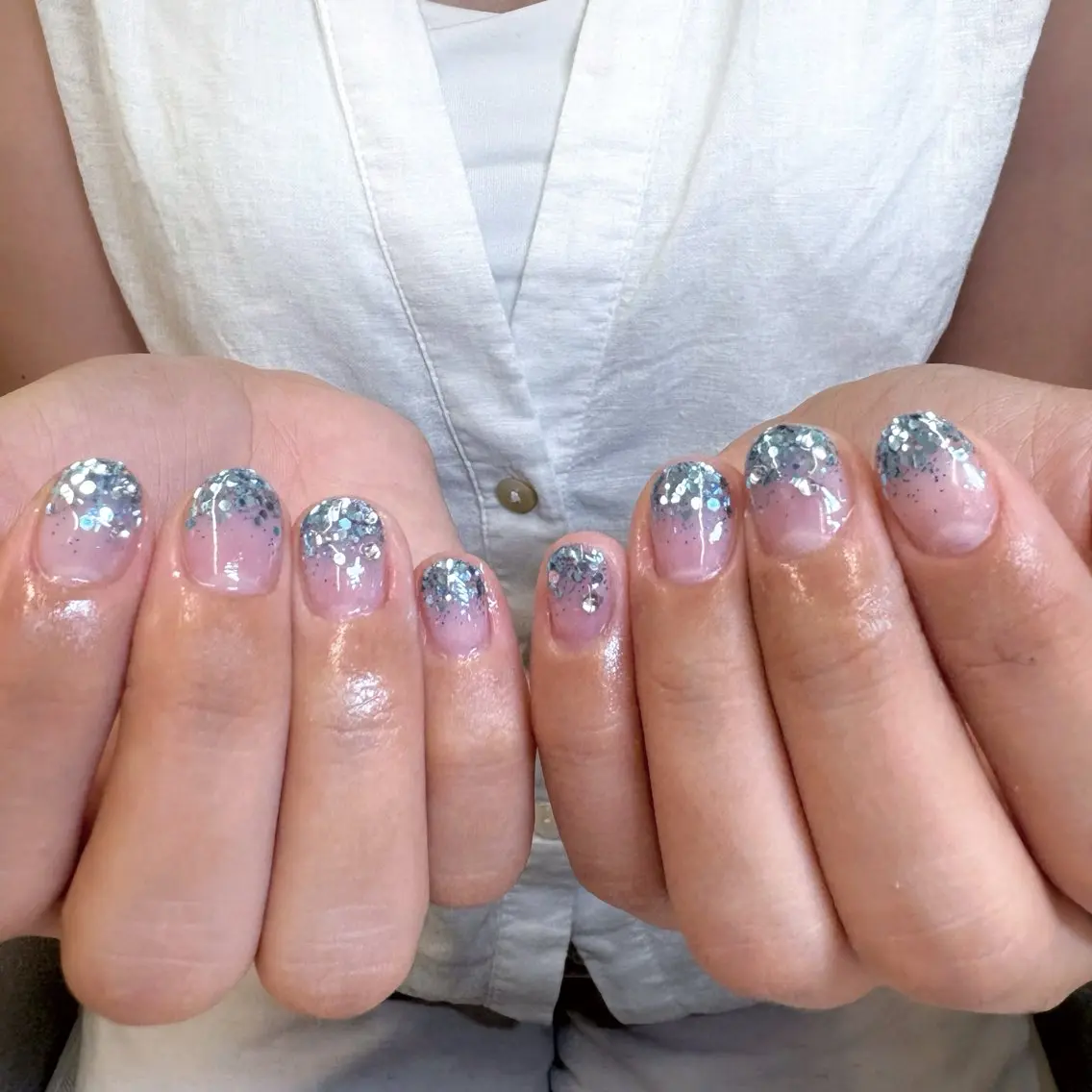 ネイル グラデーション ラメ(グリッター) ラメグラデーション ハンドネイル tsukiho ⊹nail𓂃☽･:のネイルデザイン