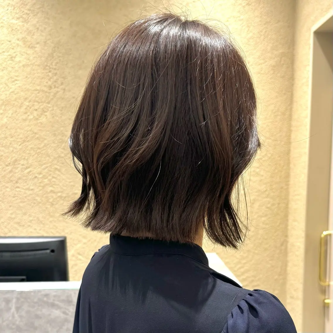ショート 切りっぱなしボブ ボブ ひなた あゆみのヘアスタイル