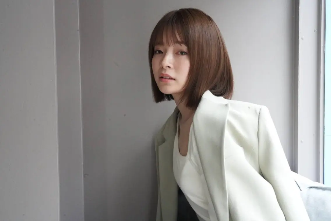 セミロング カラー パーマ ヘアアレンジ クボ タのヘアスタイル