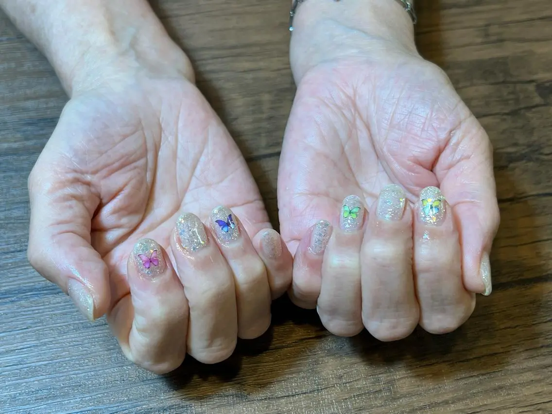 ネイル ハンドネイル HENRIETTA NAILSALONのネイルデザイン