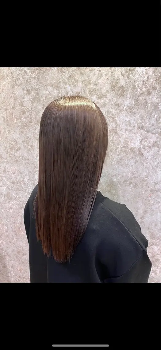 セミロング ひらち まいののヘアスタイル