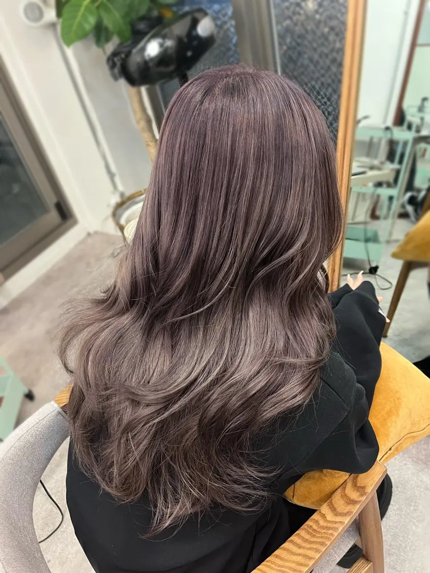 ロング カラー ヘアアレンジ ヘアカラー トリートメント hazuki🐈⬛ 透明感カラーのヘアスタイル