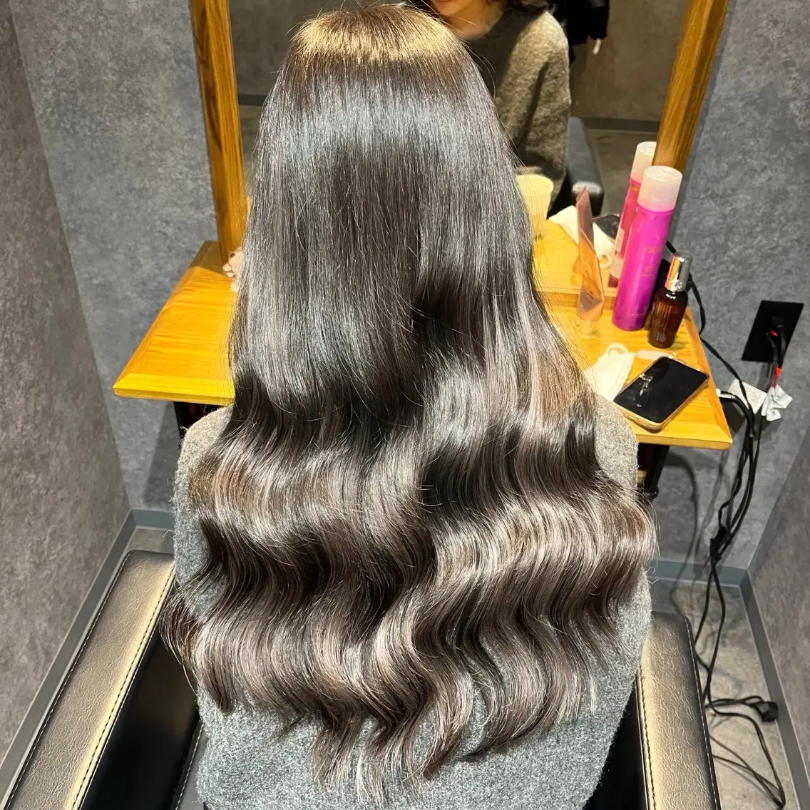 ロング カラー シールエクステ ハイライトカラー インナーカラー エクステ ハイライト ヘアカラー トリートメント エクステ 福岡 天神 大名 エクステ.みう🐱のヘアスタイル