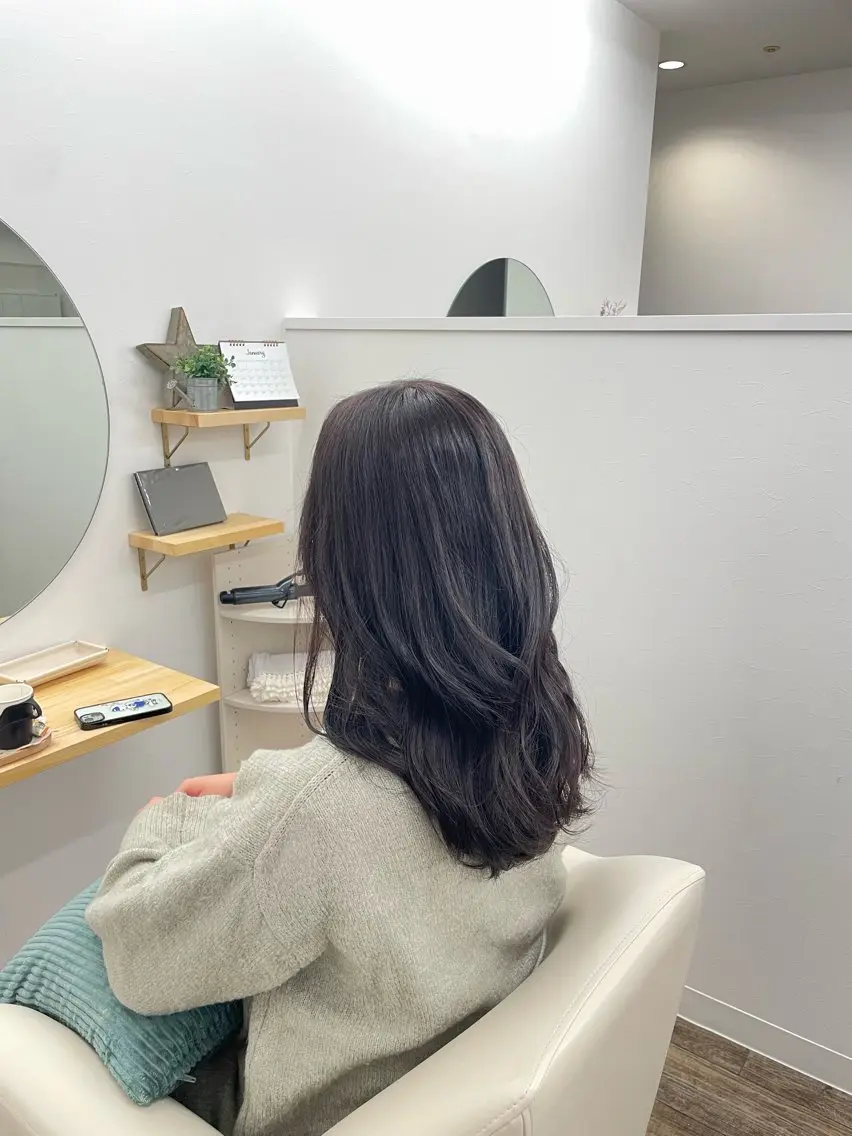 【🩶17時以降限定・落ち着きトーンでも抜け感🌫️】くすみグレー+カット+TRの写真