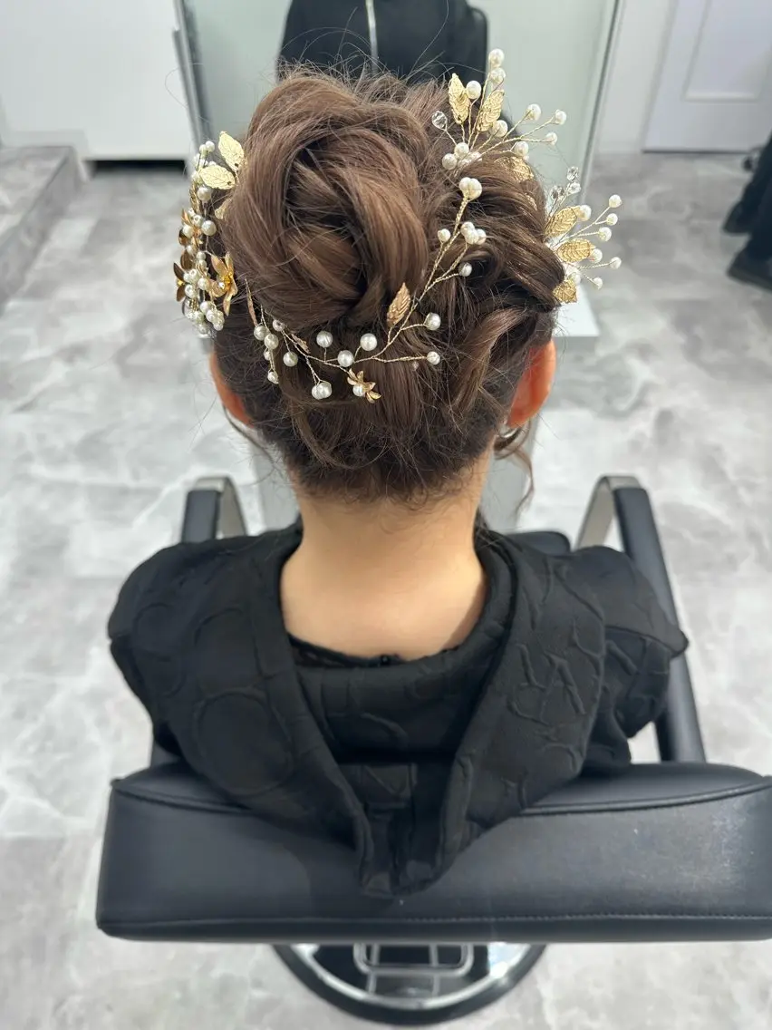ロング ヘアアレンジ お団子ヘア ロング ヘアセット 💜髪質改善推し💜 Sein.せりのヘアスタイル