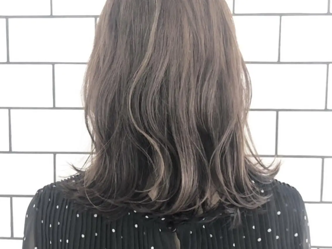 ミディアム カラー パーマ ヘアアレンジ ネイル マツエク・マツパ 川野 彩海のヘアスタイル