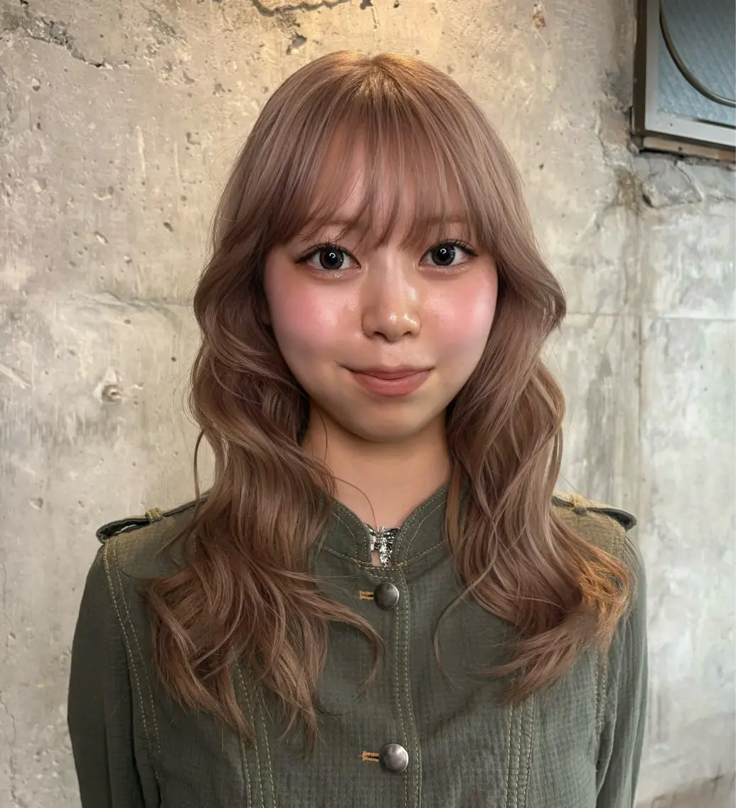 ミディアム ヘアカラー トリートメント Cocona 🦤 /ブリーチ/ショートのヘアスタイル