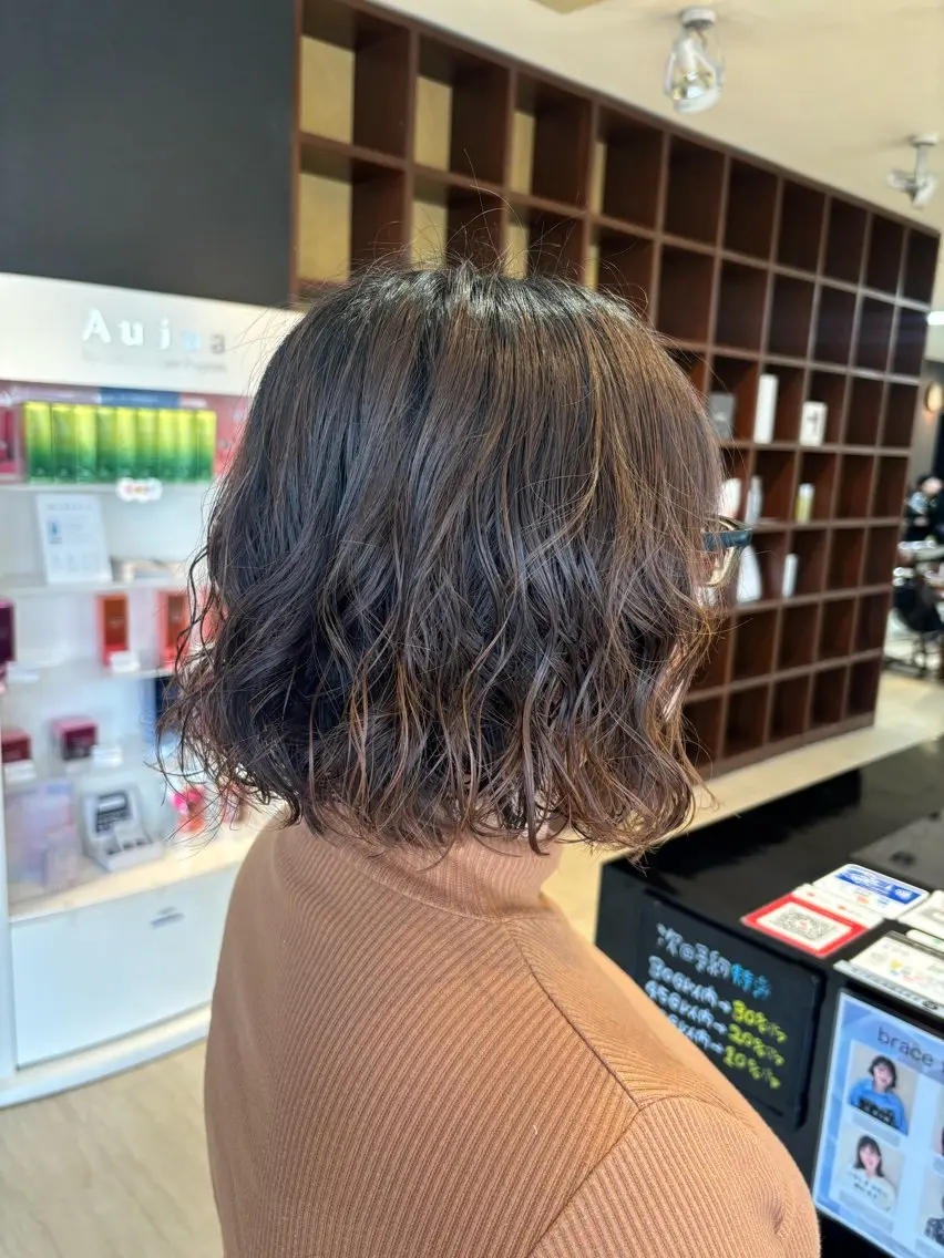 パーマ 岩岡 つなみのヘアスタイル