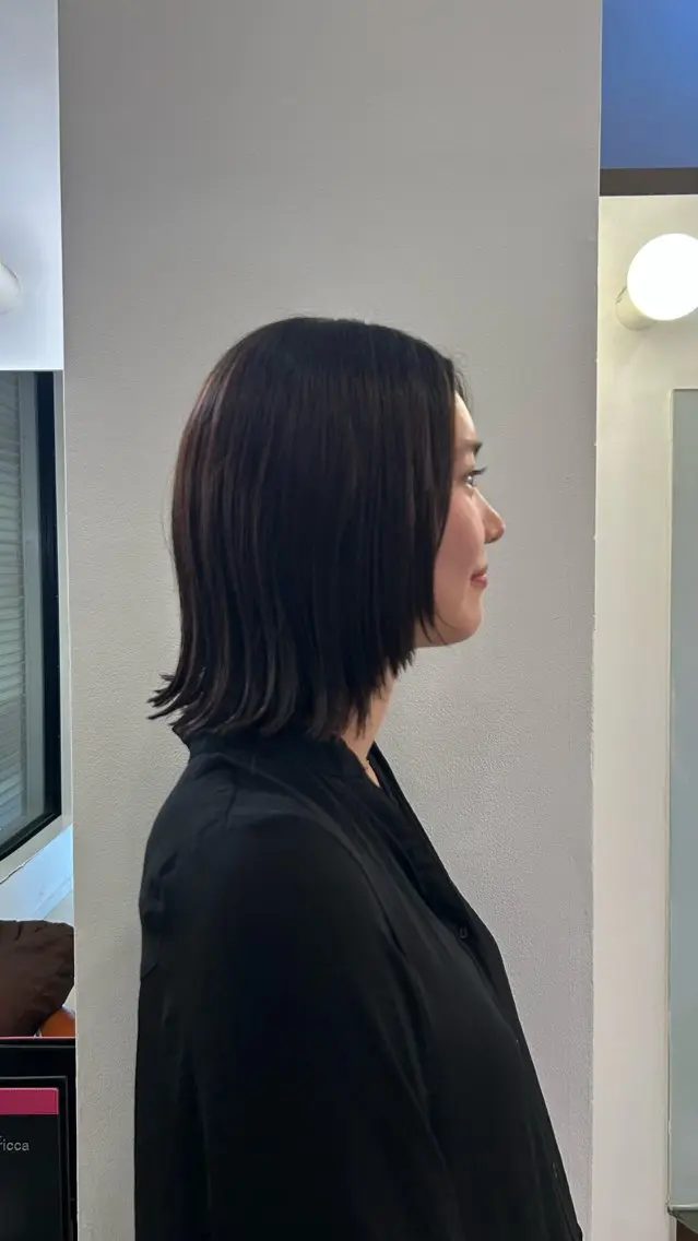 ショート ボブ 顔まわりレイヤー 顔周りカット レイヤーカット 山下 碧のヘアスタイル