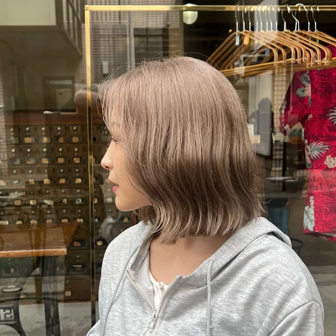 ショート カラー カット ヘアカラー トリートメント 赤みゼロ/透明感 カラー🌿KANTAのヘアスタイル