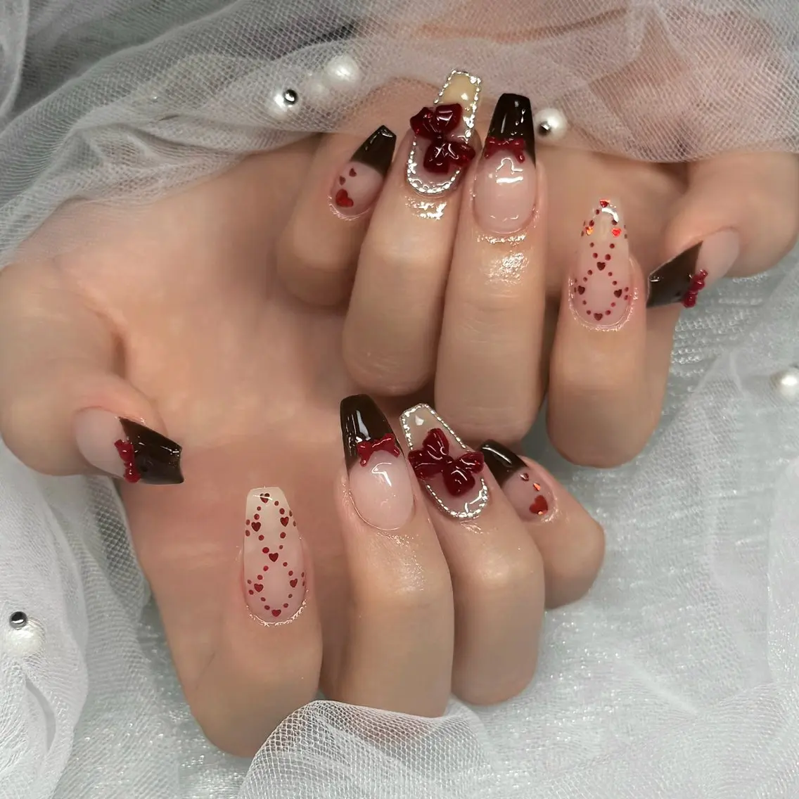 ネイル バレンタイン ハンドネイル ハンドケア 🎀sao🎀銀座 韓国/ワンホンネイルのネイルデザイン