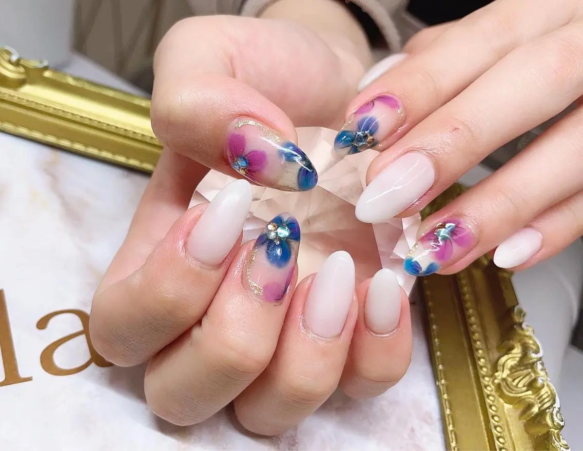 ネイル ブルー フラワーネイル ジェルネイル ニュアンスネイル ピンク Lilas Nailのネイルデザイン