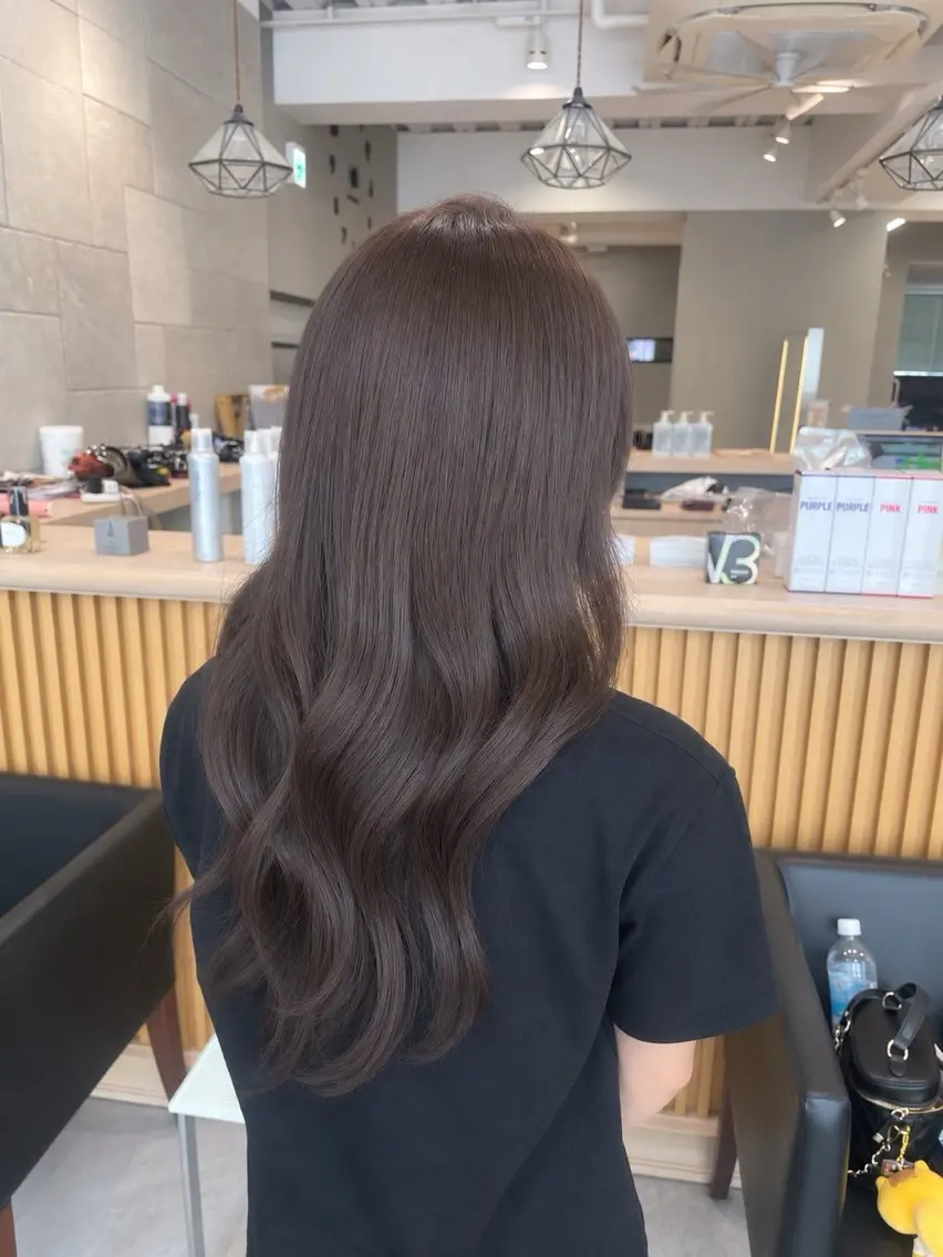 ロング カット ヘアカラー トリートメント 🎀透明感カラー🤍 レイヤーෆCOCOのヘアスタイル