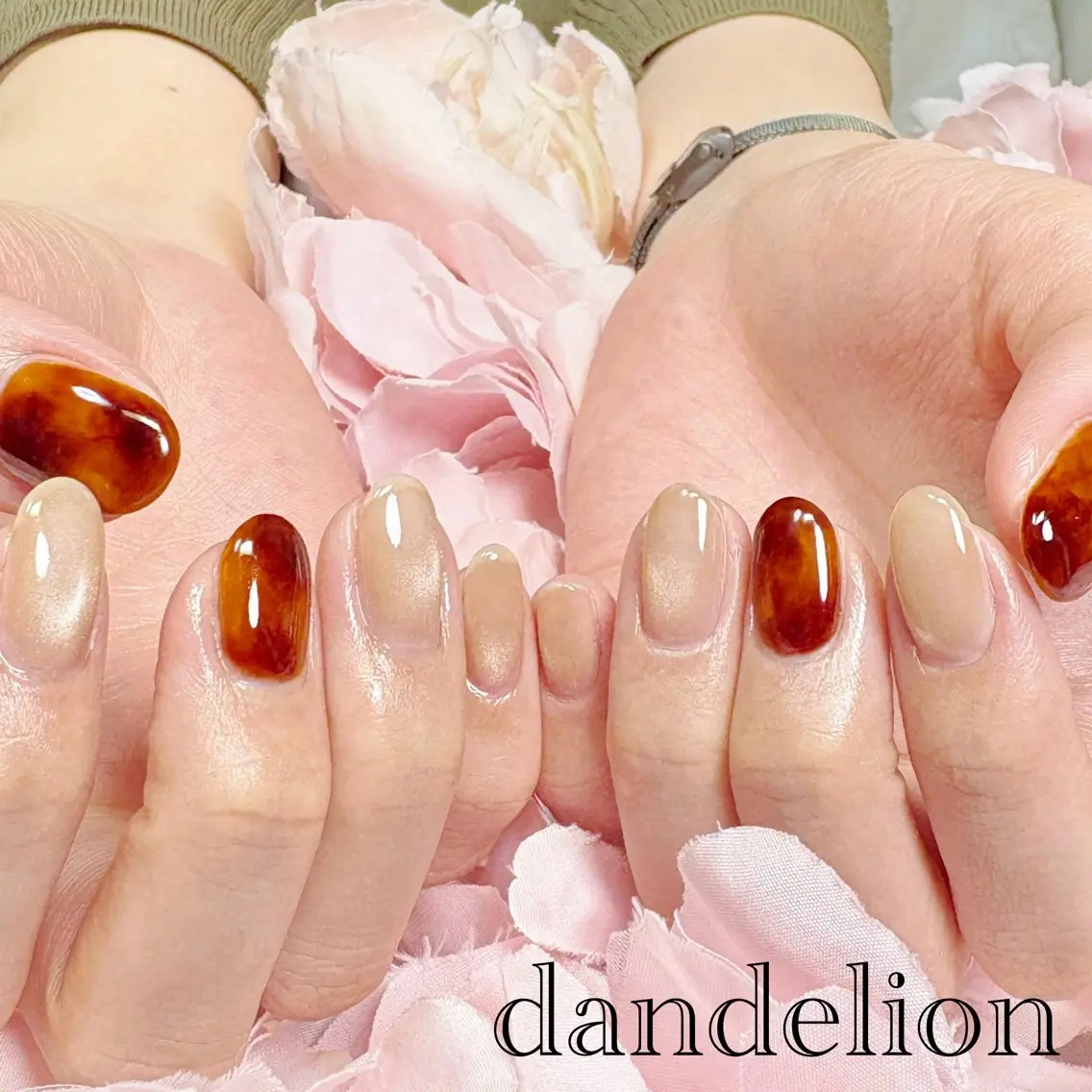 ネイル ハンドネイル ハンドケア dandelion ダンデライオンのネイルデザイン