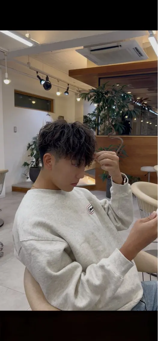 メンズ メンズハイライト ヘアカラー 縮毛/ カラーモデル募集のヘアスタイル