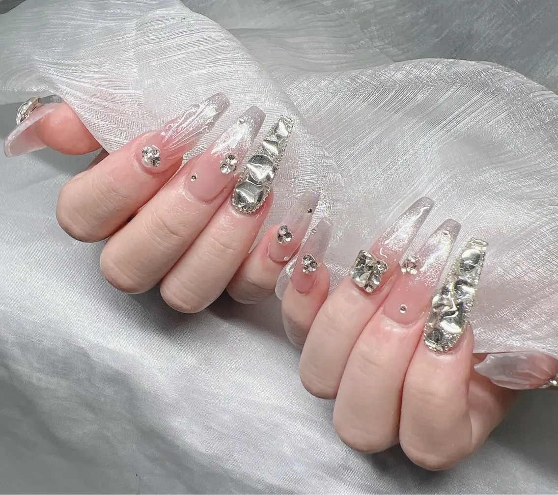 ネイル ハンドネイル Lee Nailsのネイルデザイン
