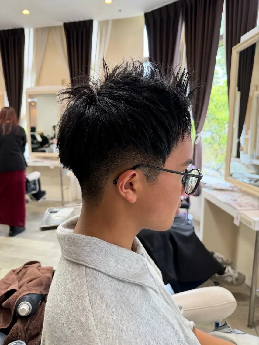 ショート メンズ センターパート マッシュ メンズパーマ 波巻きパーマ メンズウルフカット カット 田村 猛のヘアスタイル