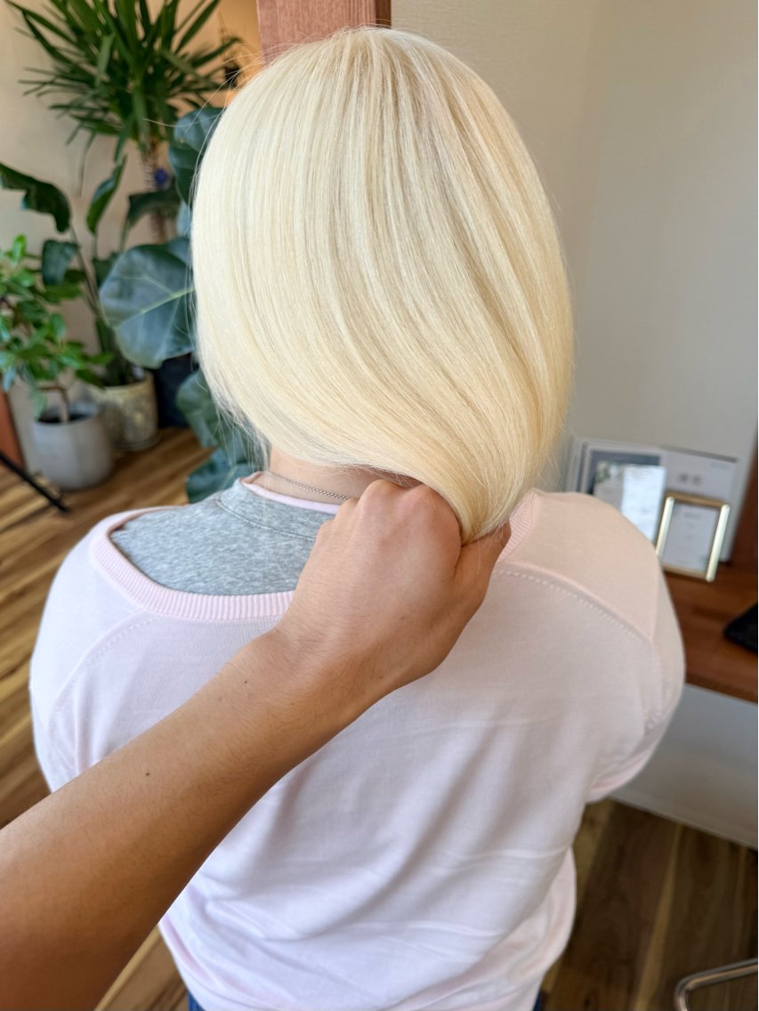 ミディアム カラー ブロンド ホワイトブロンド ヘアカラー トリートメント 田室和幸 河原町のヘアスタイル