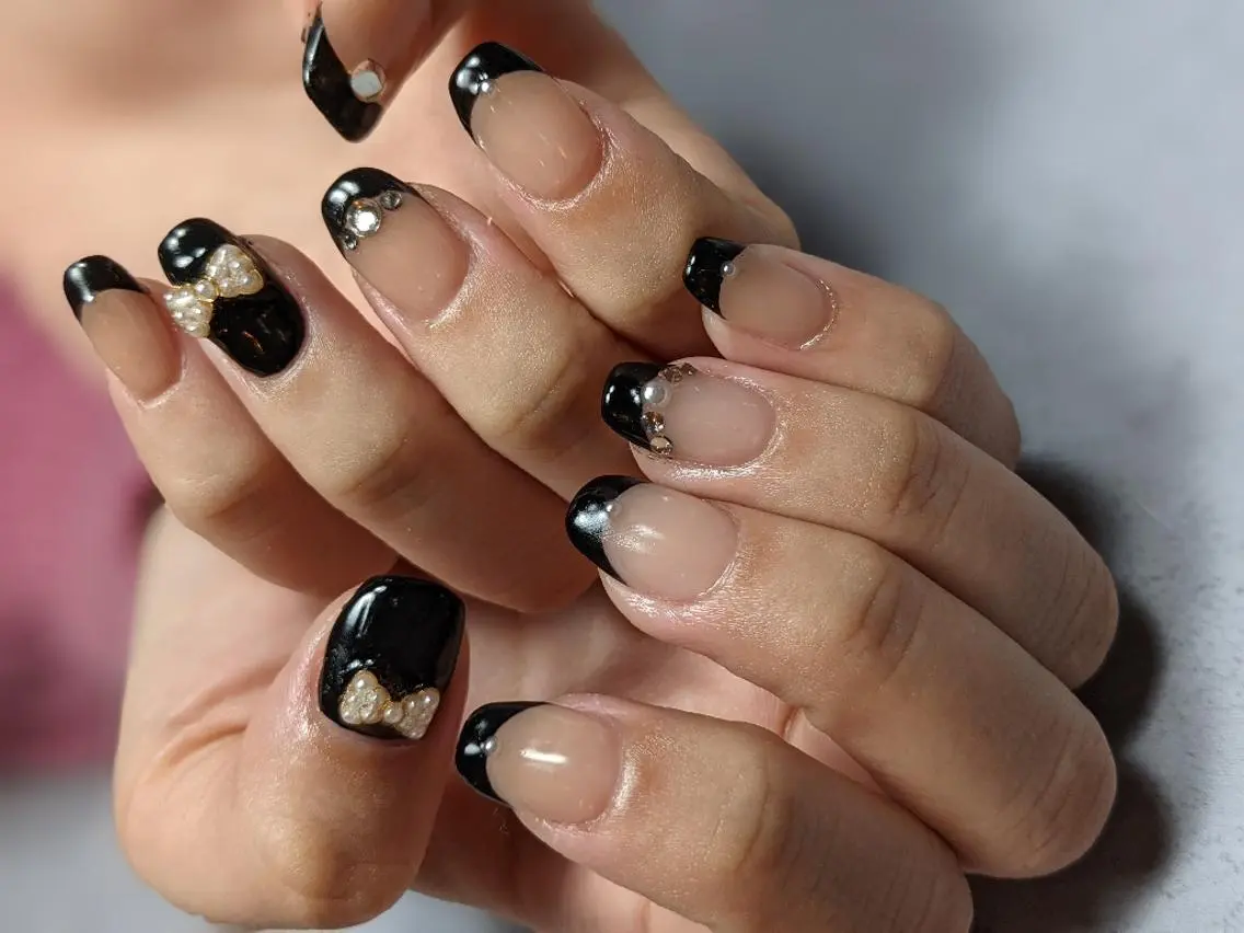 ネイル フレンチネイル Nail SIRANGANAのネイルデザイン