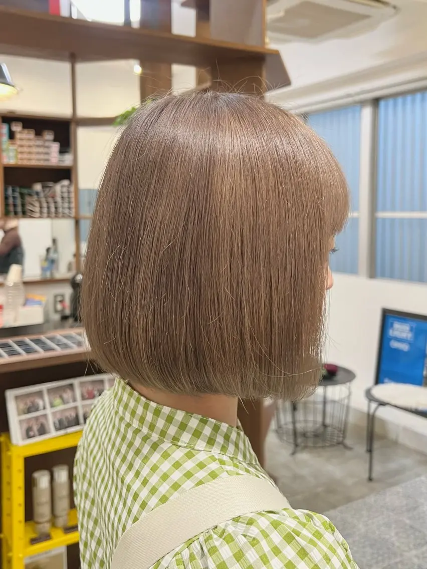 ショート カラー ブリーチ Ami ケアブリーチ/表参道のヘアスタイル