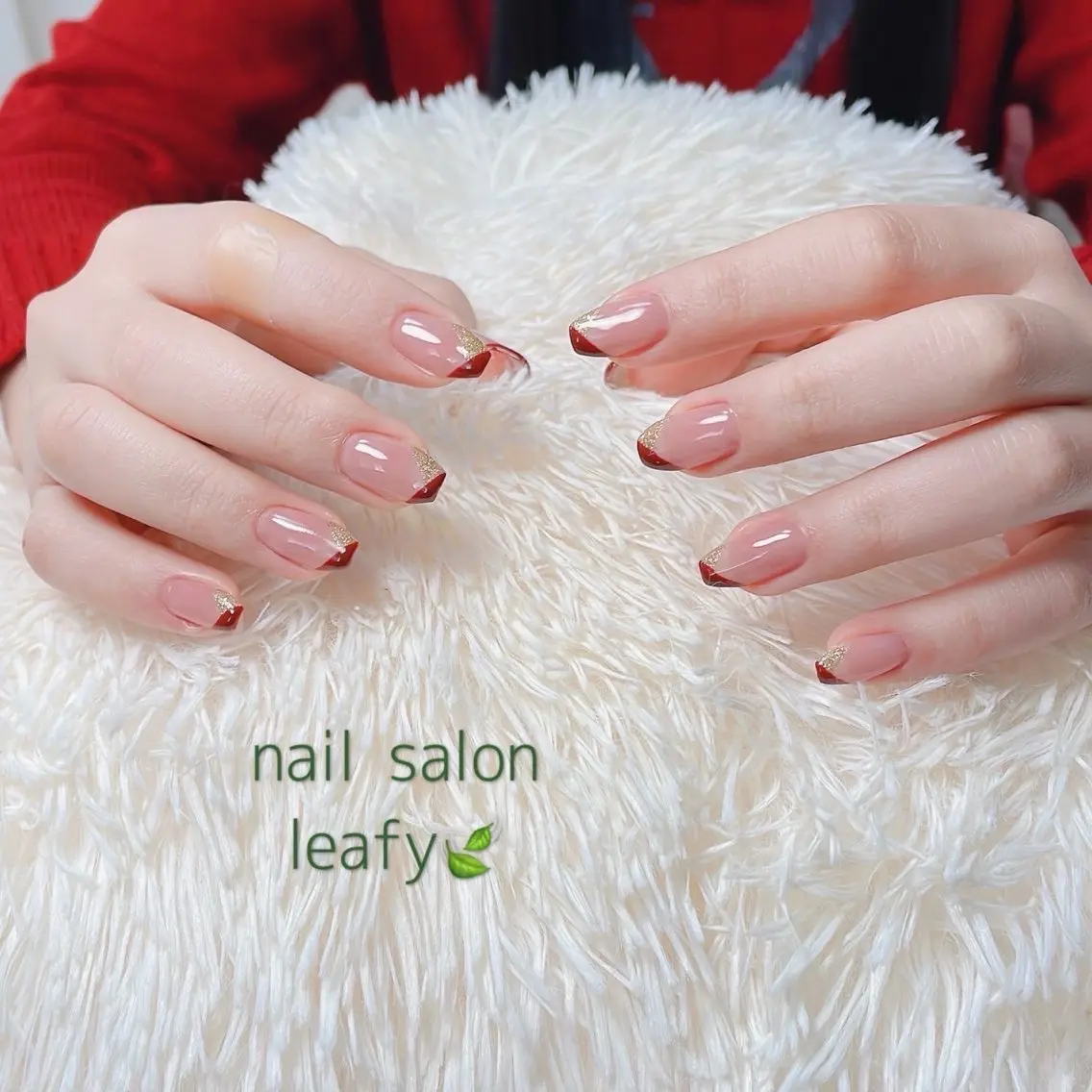 ネイル フレンチネイル ゴールド 赤色 ネイルサロン leafyのネイルデザイン