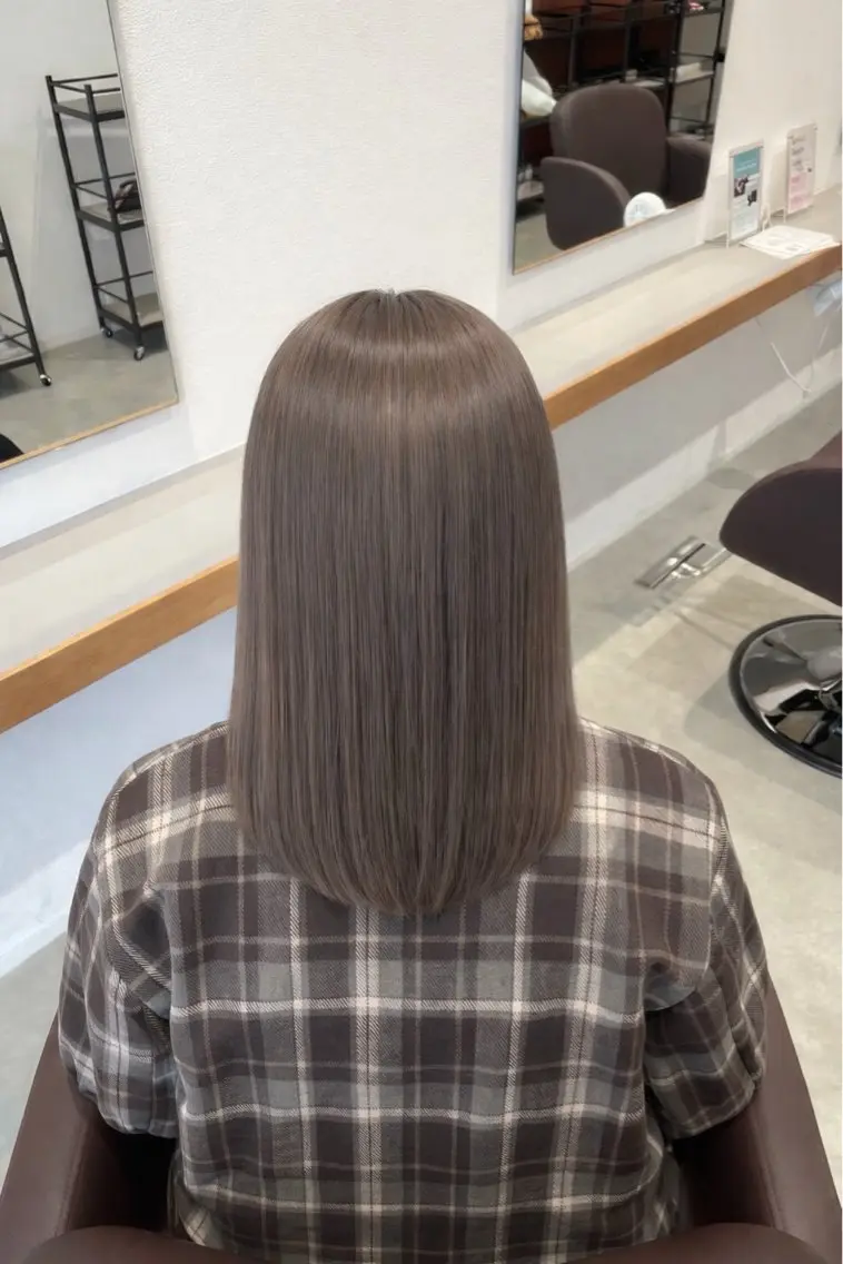 ミディアム カラー カット ヘアカラー ヘッドスパ 透明感カラー🦋艶髪 イヴカ💙のヘアスタイル
