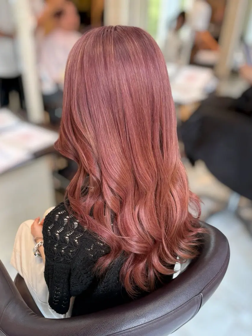 ロング ヘアカラー トリートメント 🧸HARUNA 艶髪✨透明感🫧のヘアスタイル