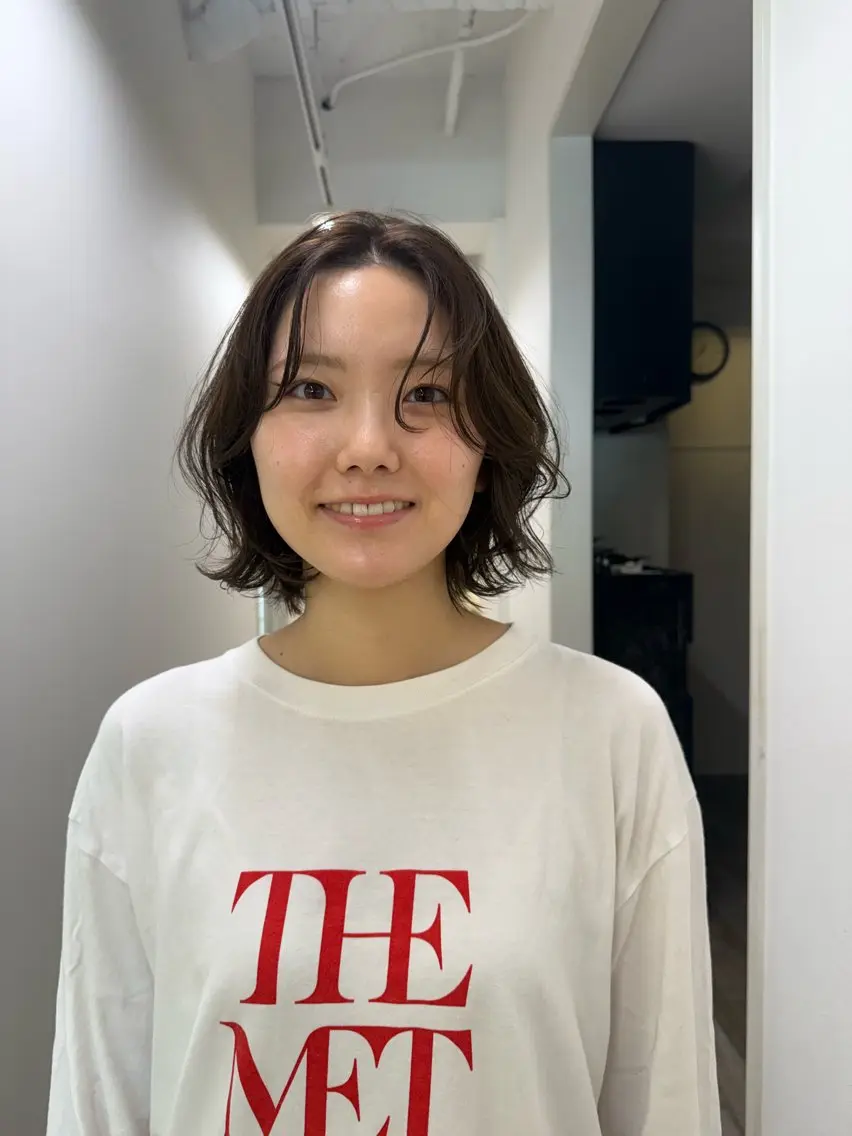 ミディアム カラー イヤリングカラー ハイライトカラー ボブ くびれヘア ハイライト カット ヘアカラー トリートメント 髪質改善/韓国/ ヘアセット/夏美のヘアスタイル
