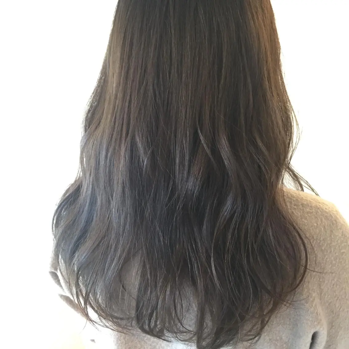 ショート ミディアム セミロング ロング カラー パーマ ヘアアレンジ メンズ キッズ グレージュ メンズハイトーン メンズバレイヤージュのヘアスタイル