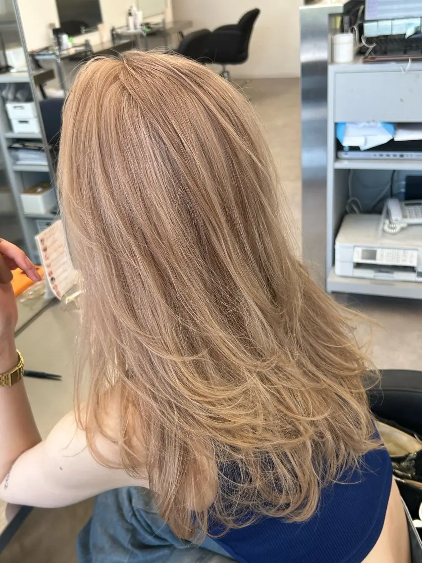 ロング ヘアカラー トリートメント 似合わせカット/ ブリーチ/店長レンのヘアスタイル